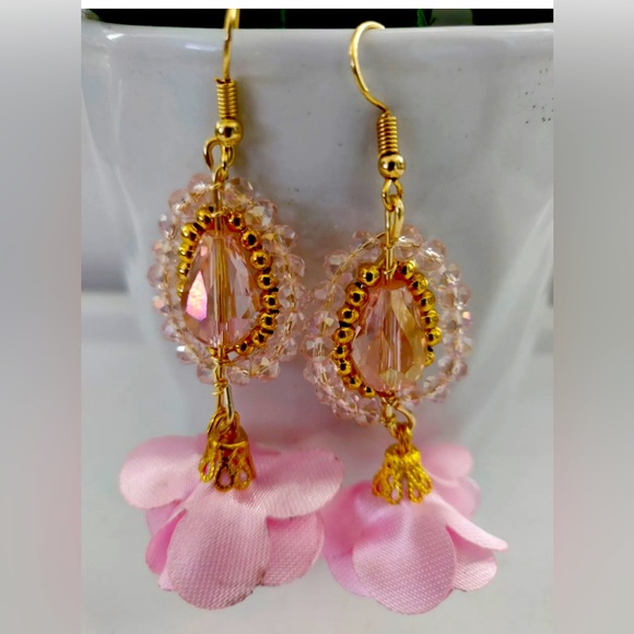 Earrings - Picture 1 of 1